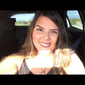 Meet your Posher, Victoria